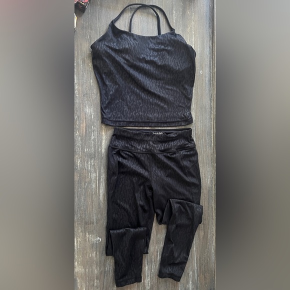 SWEATY BETTY London leggings and sports bra set black cheetah - Picture 1 of 5